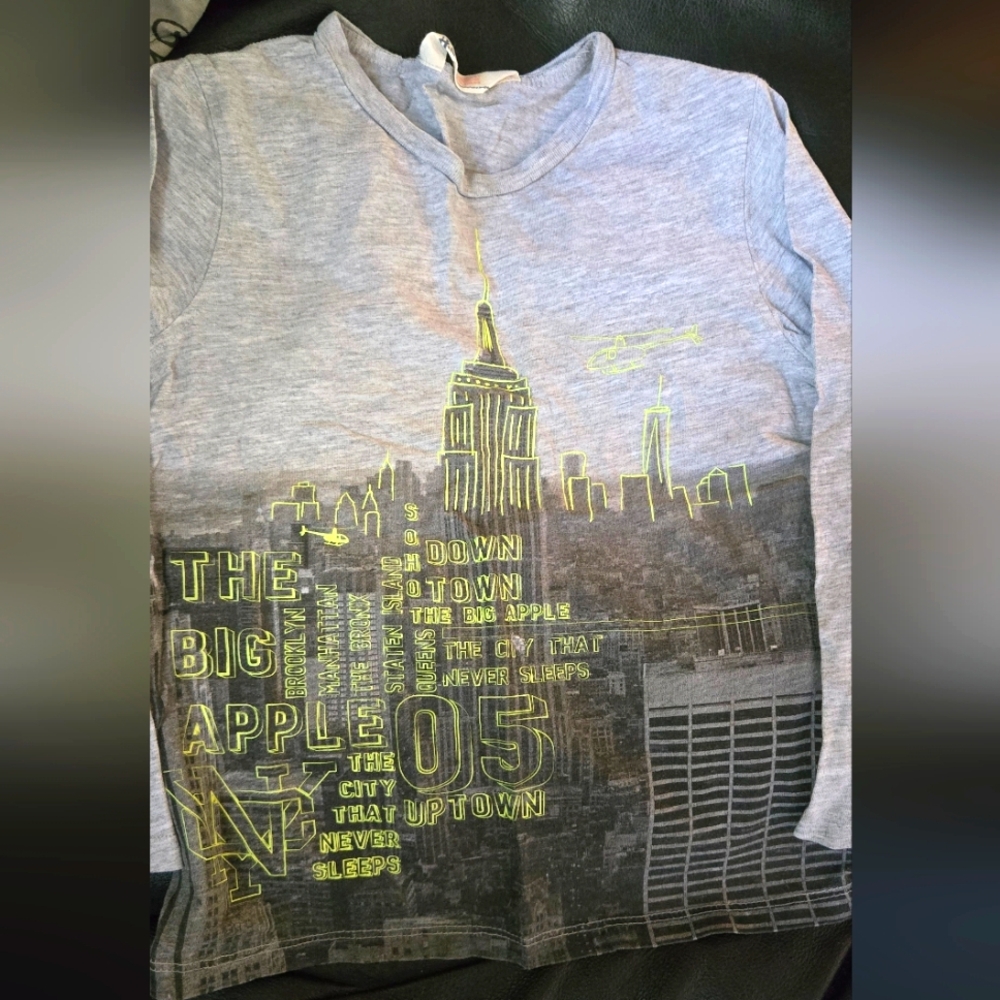 H&M Gray New York Citiscape Lightweight Long Sleeve Tee Unisex Sz4-6